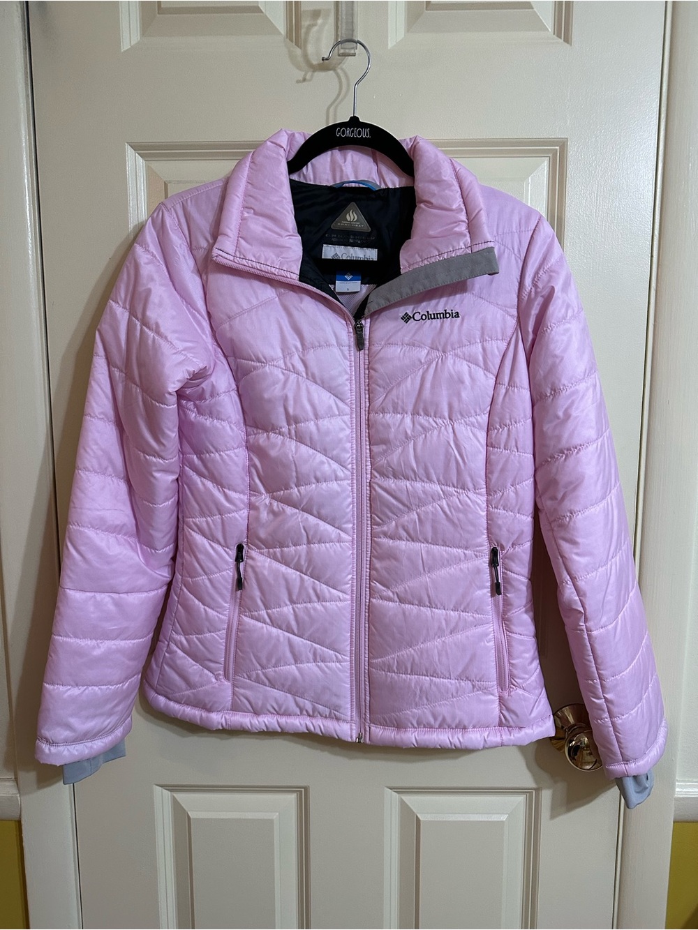 Columbia Women’s Light Weight Puffer Jacket Breast Cancer Awareness Logo Size S